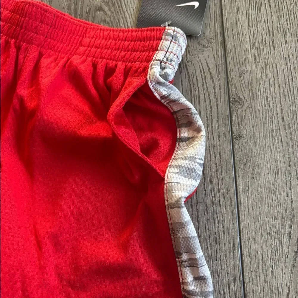 Nike boys basketball shorts with pockets